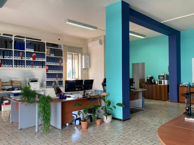 Locale commerciale in Affitto a Mantova