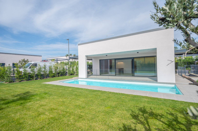 Villa in vendita a Costermano Sul Garda (VR)