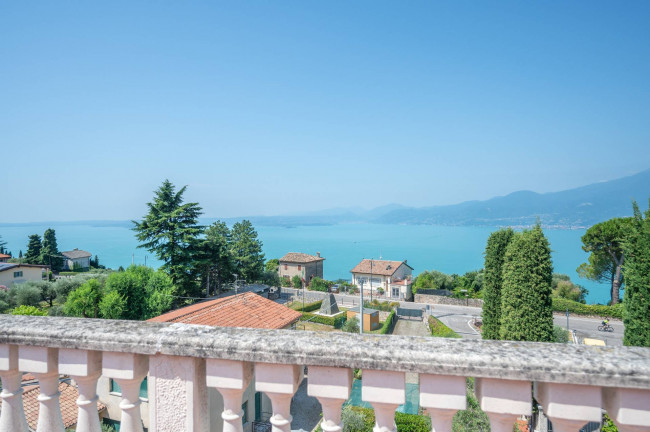 Appartamento in vendita a Torri Del Benaco (VR)