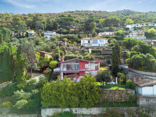 Villa in vendita a Torri Del Benaco (VR)