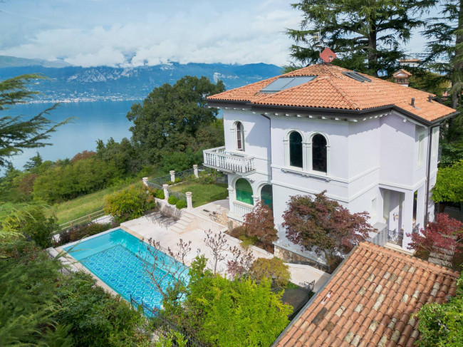 Villa in vendita a San Zeno Di Montagna (VR)