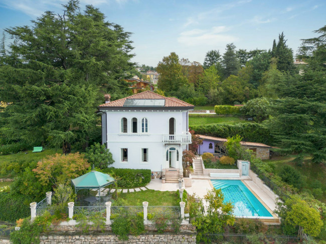 Villa in vendita a San Zeno Di Montagna (VR)