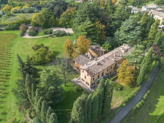 Appartamento in vendita a Costermano Sul Garda (VR)