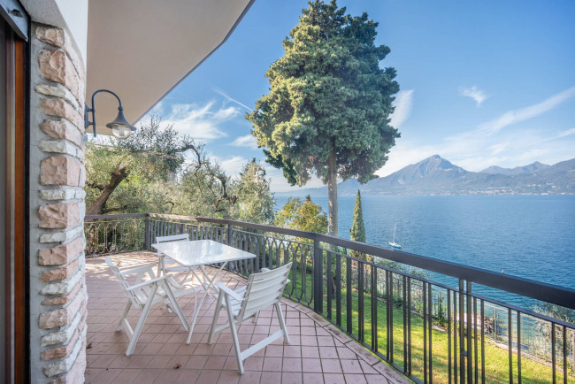 Villa in vendita a Torri Del Benaco (VR)