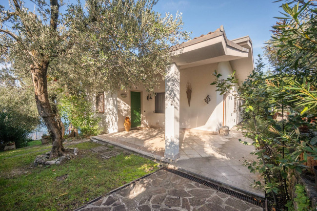 Villa in vendita a Torri Del Benaco (VR)