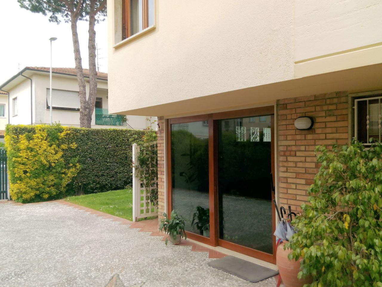 Villa CAMAIORE vendita  Lido di Camaiore  ASIP sas di Maurizio Bolognini e C.