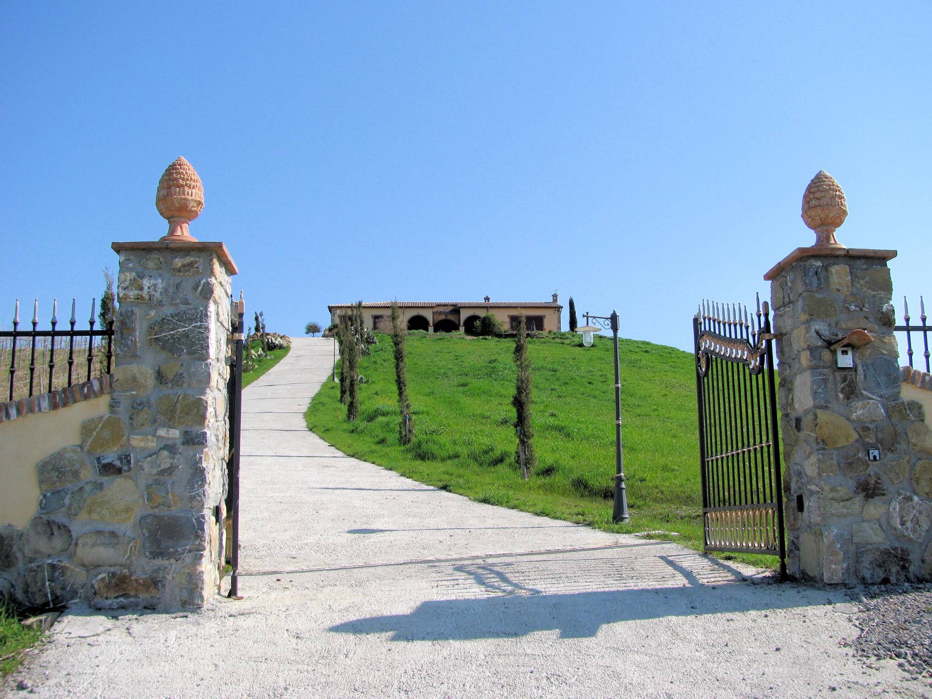 Villa MANCIANO vendita    ASIP sas di Maurizio Bolognini e C.