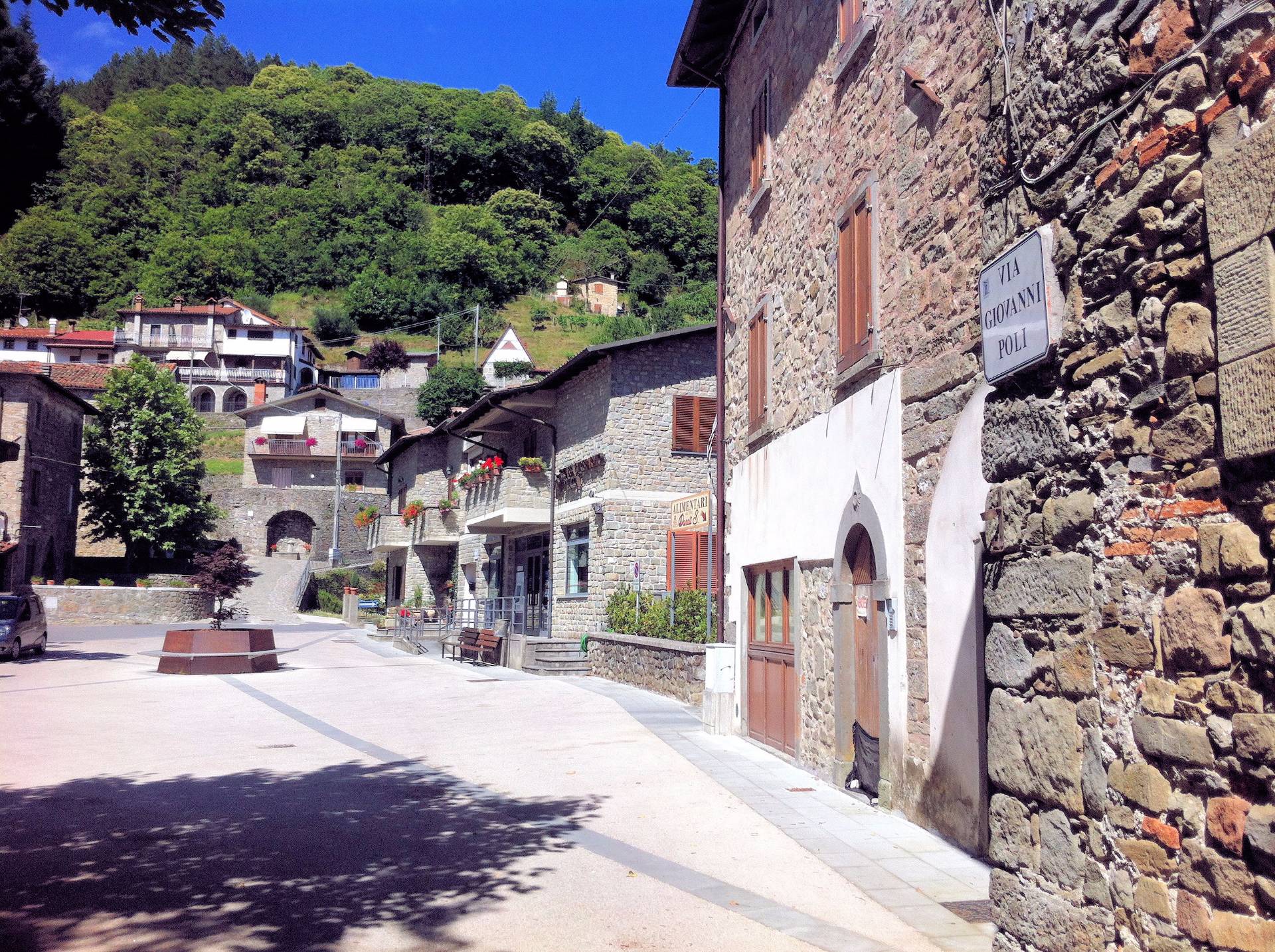 Villa Bifamiliare SAN ROMANO IN GARFAGNANA vendita    ASIP sas di Maurizio Bolognini e C.