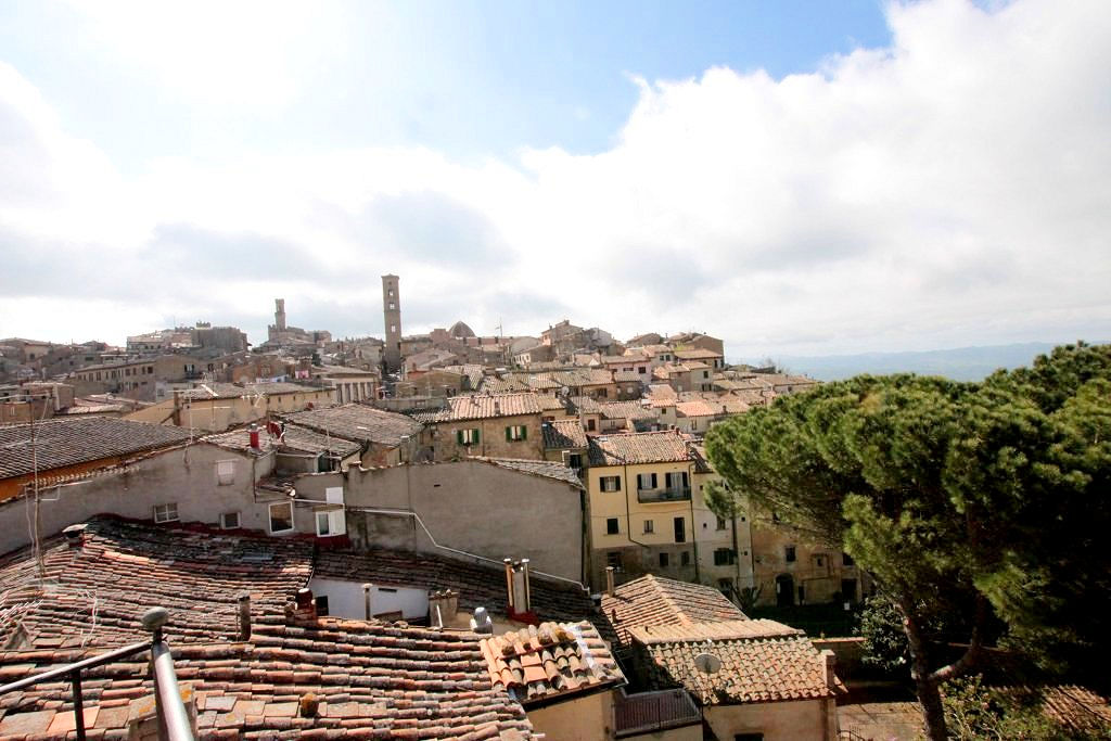  volterra vendita quart:  asip-sas-di-maurizio-bolognini-e-c.