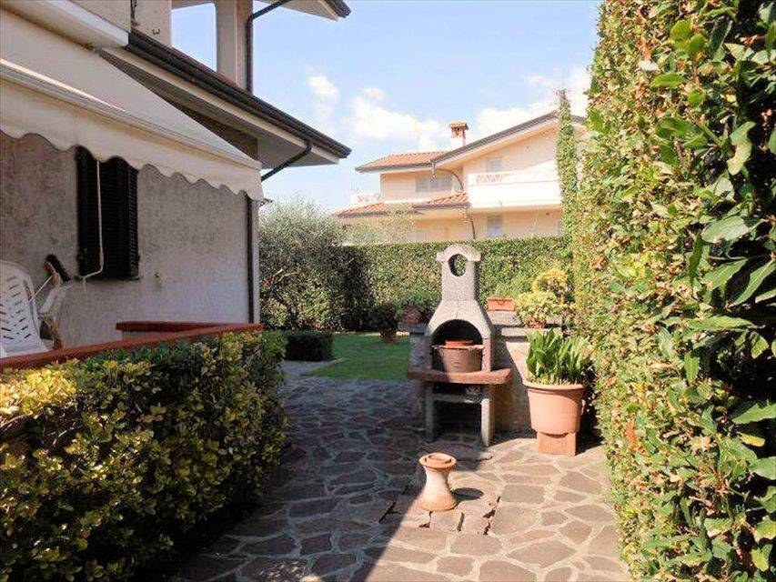 Villa MASSAROSA vendita  Piano di Mommio  ASIP sas di Maurizio Bolognini e C.