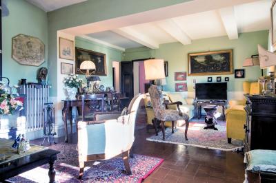 Antica villa padronale con parco in vendita a Pescia