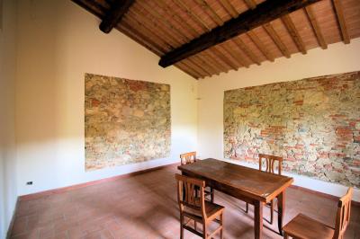 Casa colonica ristrutturata con parco e piscina in vendita a Casciana Terme Lari
