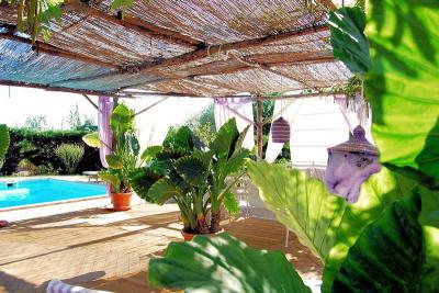 Rustico con parco e piscina in vendita a Manciano