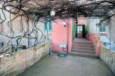 Bellissimo terratetto in centro storico in vendita a Montecarlo