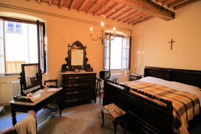 Bellissimo terratetto in centro storico in vendita a Montecarlo