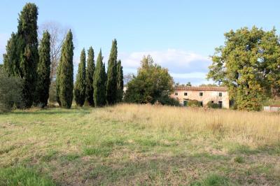 Complesso immobiliare di ampia metratura da ristrutturare in vendita a Altopascio