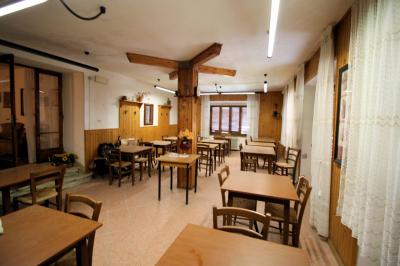 Albergo La Pace in vendita a San Marcello Piteglio