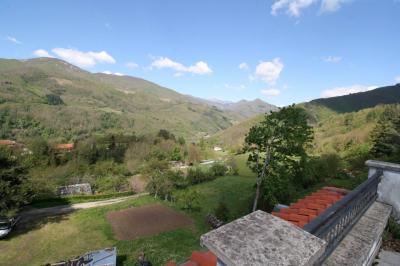 Progetto per la realizzazione di quattro villette a schiera nell'ex Albergo La Pace in vendita a San Marcello Piteglio