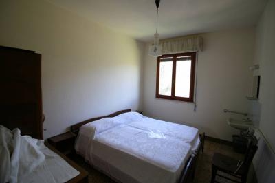 Progetto per la realizzazione di quattro villette a schiera nell'ex Albergo La Pace in vendita a San Marcello Piteglio