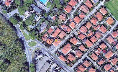 Terratetto libero su tre lati a reddito in vendita a San Giuliano Terme