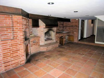 Villa di prestigio di ampia metratura con parco e vista mare in vendita a Massarosa