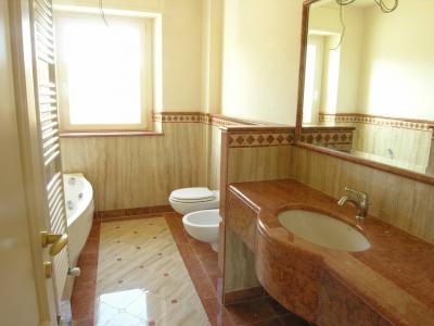 Villino completamente ristrutturato vicino alla pineta e al mare in vendita a Viareggio