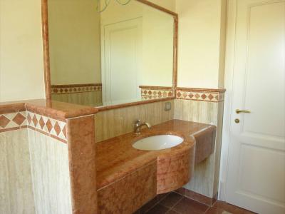 Villino completamente ristrutturato vicino alla pineta e al mare in vendita a Viareggio