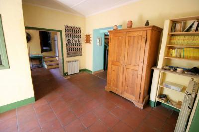 Casale con annessi ampio terreno e vista panoramica in vendita a Roccastrada