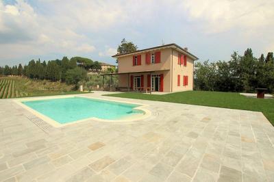 Azienda agricola con villa e piscina in vendita a Montecatini Val di Cecina