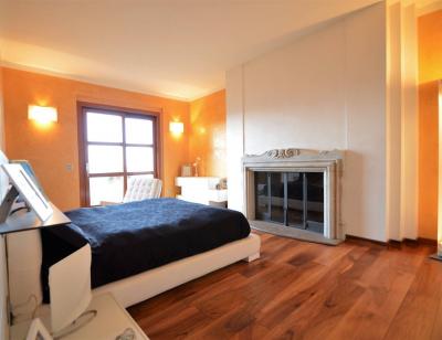 Villa in stile moderno in posizione dominante in vendita a Rufina