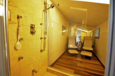 Villa in stile moderno in posizione dominante in vendita a Rufina