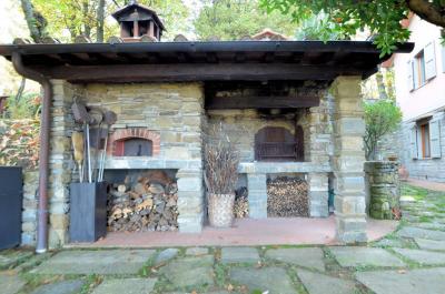 Villa in stile moderno in posizione dominante in vendita a Rufina