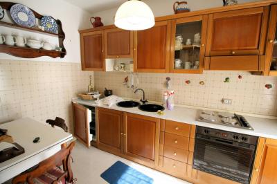 Appartamento al piano secondo con cantina e garage in vendita a San Marcello Piteglio