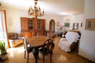 Appartamento al piano secondo con cantina e garage in vendita a San Marcello Piteglio