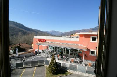Appartamento al piano secondo con cantina e garage in vendita a San Marcello Piteglio