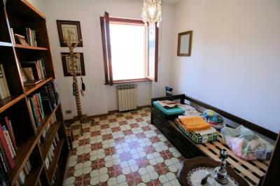 Appartamento al piano secondo con cantina e garage in vendita a San Marcello Piteglio