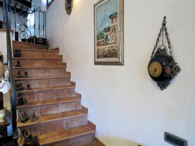 Rustico ristrutturato in posizione collinare in vendita a Gavorrano