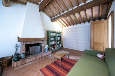 Rustico in stile Toscano con vista panoramica in vendita a Vicopisano