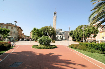 Hotel in posizione centrale in vendita a Montecatini-Terme