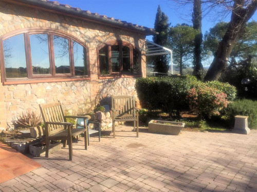 Casale ristrutturato con parco e piscina a pochi chilometri dal mare in vendita a Gavorrano