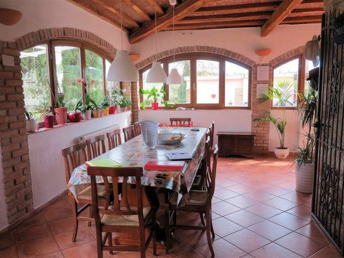 Casale ristrutturato con parco e piscina a pochi chilometri dal mare in vendita a Gavorrano