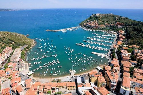 Lotto di terreno con progetto approvato per la realizzazione di un parcheggio per 85 posti auto in vendita a Monte Argentario