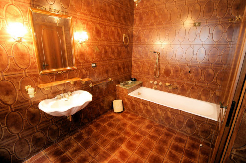 Villa di ampia superficie in zona residenziale in vendita a Montecatini-Terme