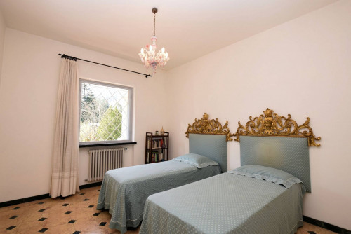 Villa in collina con parco in vendita a Camaiore
