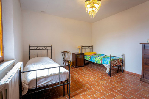 Casale ristrutturato con vista panoramica parco e piscina in vendita a Volterra
