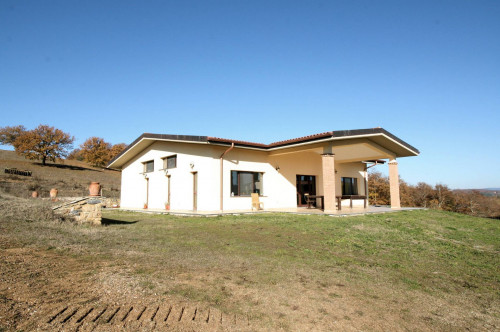 Azienda agricola con agriturismo in vendita a Civitella Paganico