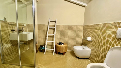 Casale ristrutturato con parco e piscina in vendita a Lucca
