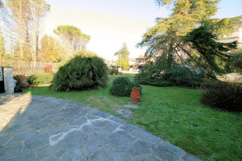 Villa singola con ampio giardino in vendita a Santa Croce sull'Arno
