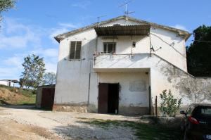 Azienda agricola in posizione collinare e panoramica in vendita a Magliano in Toscana