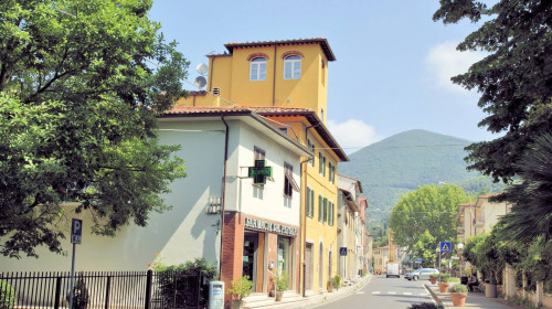 Appartamento in stile rustico Toscano ristrutturato in vendita a San Giuliano Terme